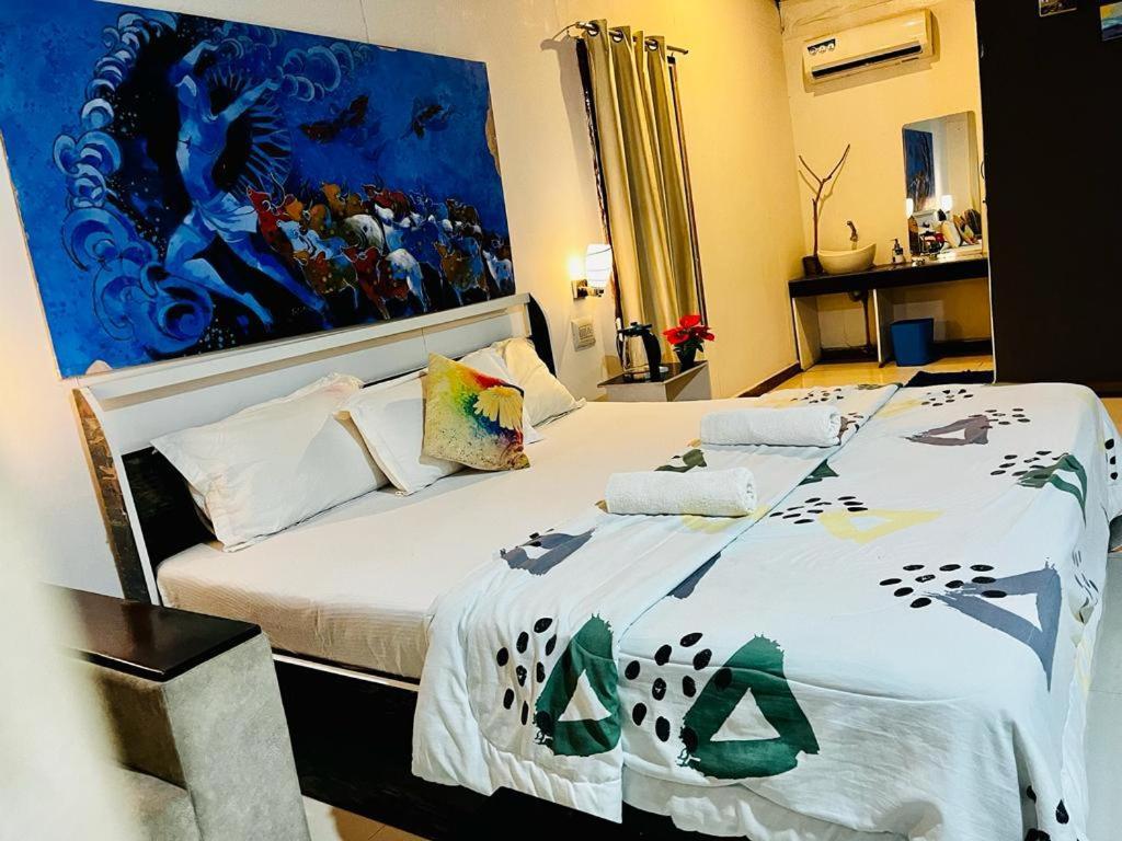 Lotus Riya Home Stay Хампі Екстер'єр фото