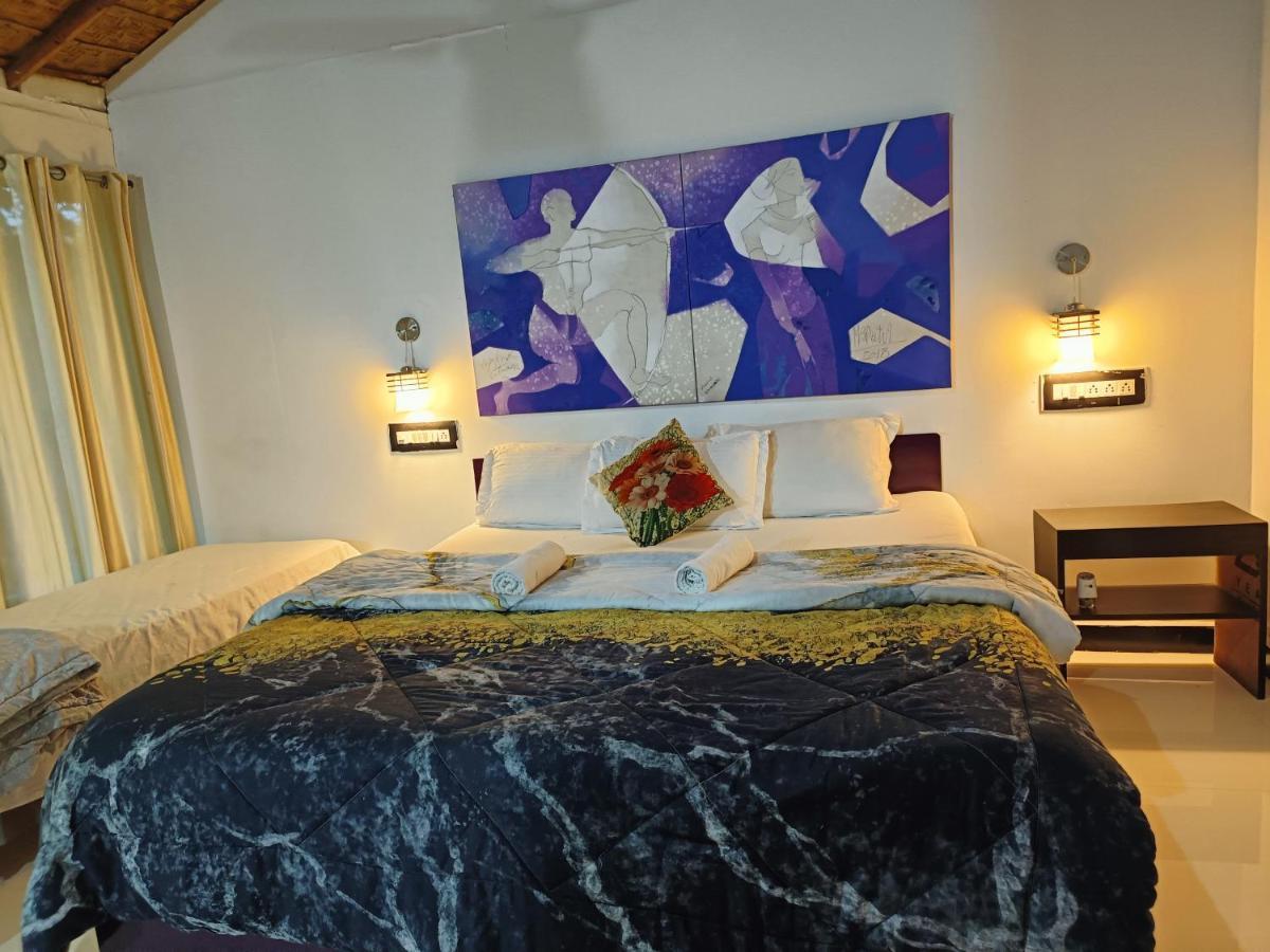 Lotus Riya Home Stay Хампі Екстер'єр фото