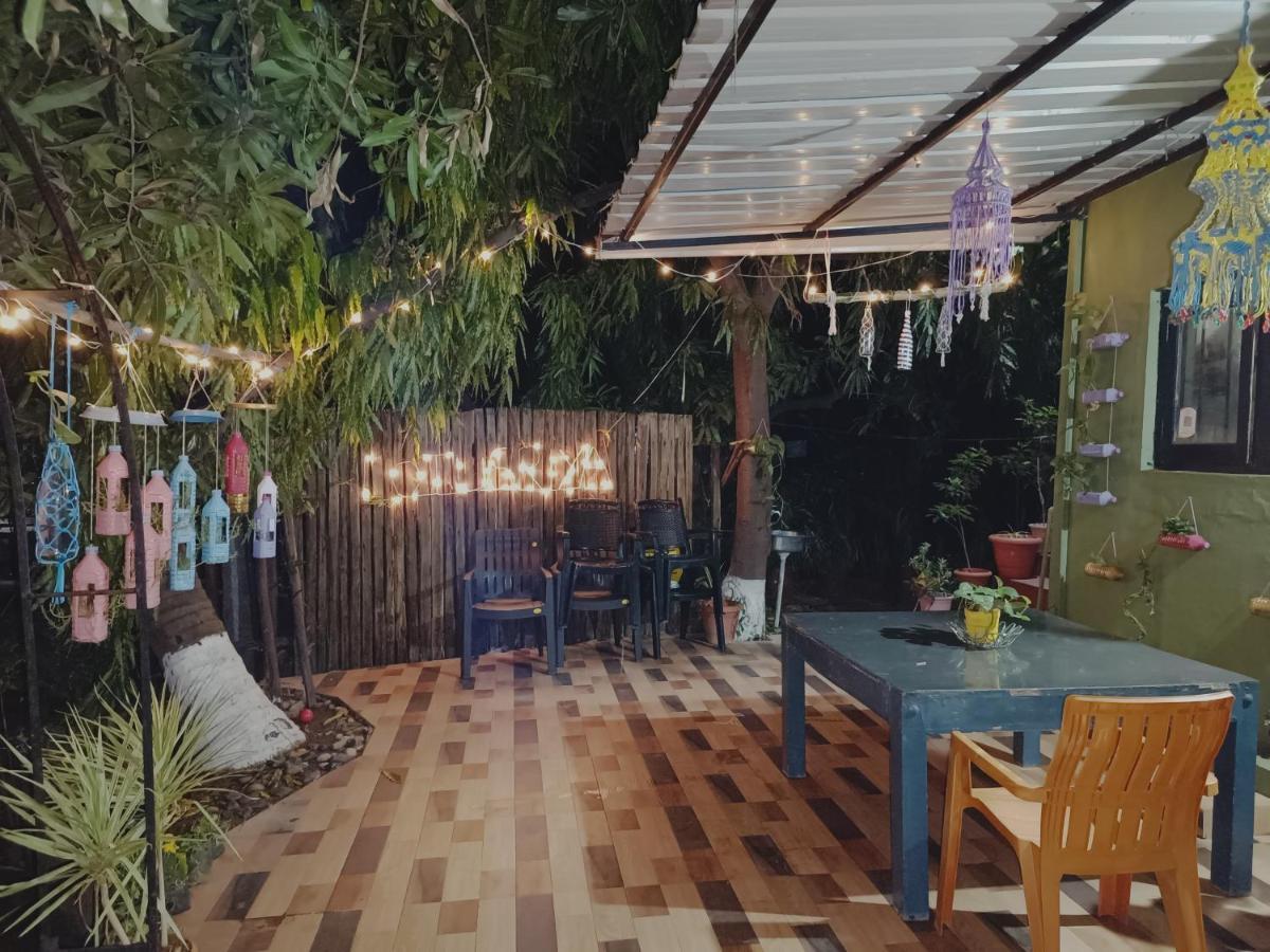 Lotus Riya Home Stay Хампі Екстер'єр фото